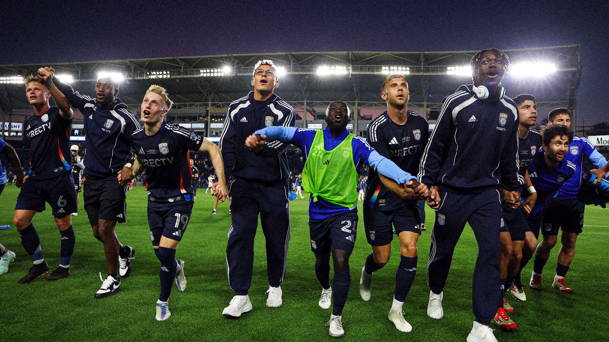 更像是巴萨 更像是巴萨